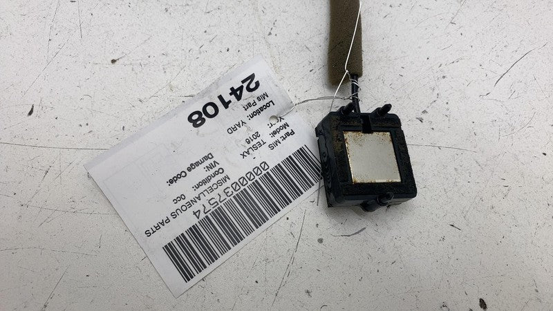 104786300A ⭕ 2016-2020 Tesla Model X MX Satellite Antenna Control Module Unit 1047863-00-A