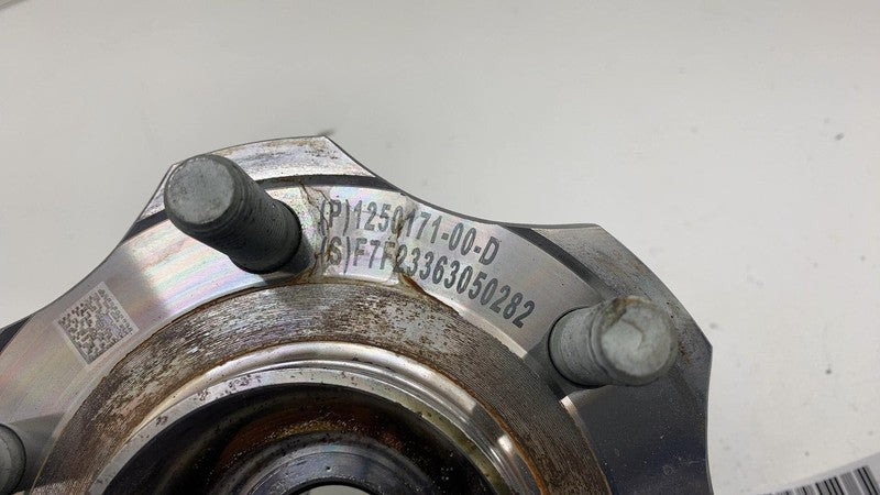 125017100D ⭕ 24-25 Cybertruck Front/Rear Driven Hub 6x139.7mm PCD-180mm Flange 1250171-00-D