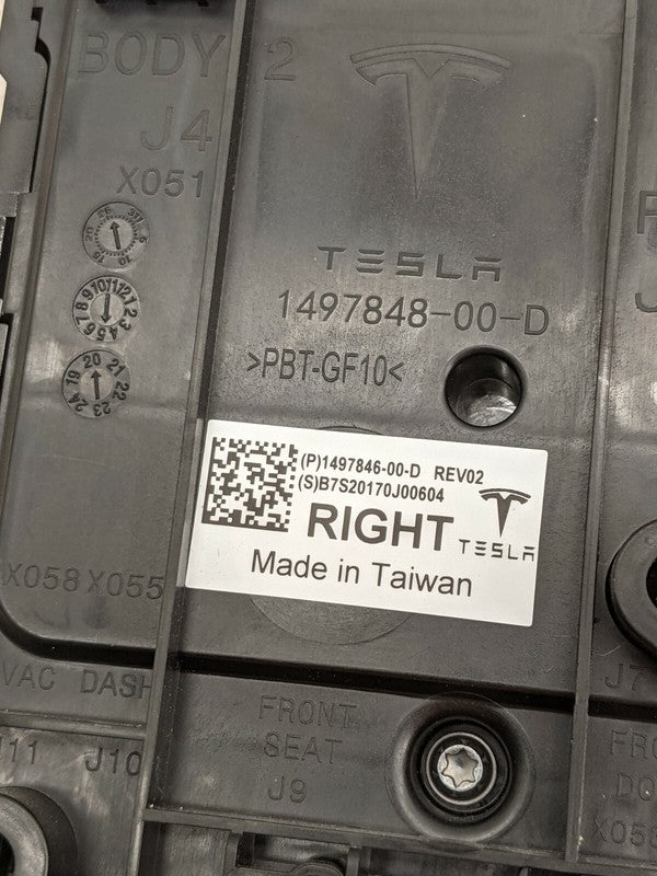 ⭕20-24 Tesla Model Y Right Low Voltage Controller Electronic Module 14