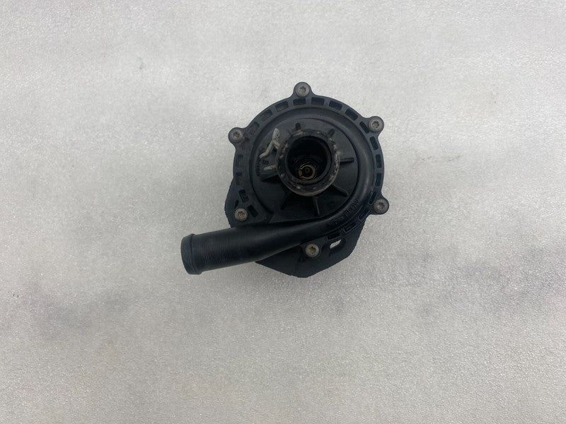 103732700F 2016-2020 Tesla Model S X Cooling System Auxiliary Water Coolant Pump FWD Assy