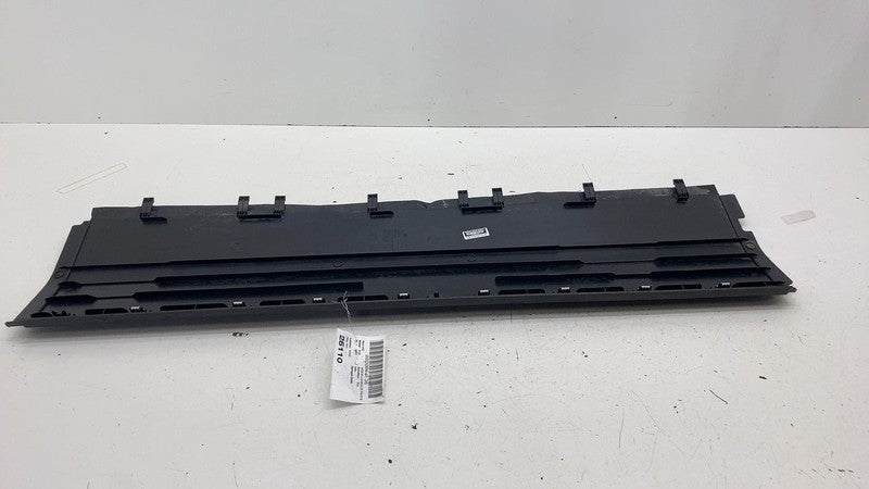 PT00742033A ⭕ 2025 Rivian R1S Passenger Side Rocker Molding Cover Panel Right PT00742033-A