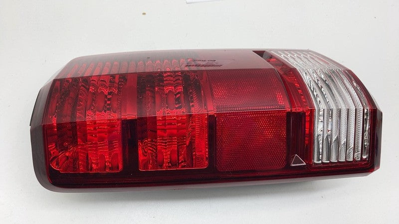 CS244 U000R 2007-2011 Dodge Nitro Rear Passenger Side Taillight Tail Lamp Right CS244-U000R