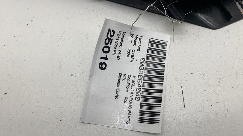 1876554-00-D ⭕ 24-25 Tesla Cybertruck Front Right Center Console Side Trim Panel 1876554-00-D