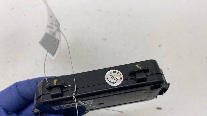 ⭕17-23 Tesla Model 3 Front Passenger Side Door Control Module Right 10