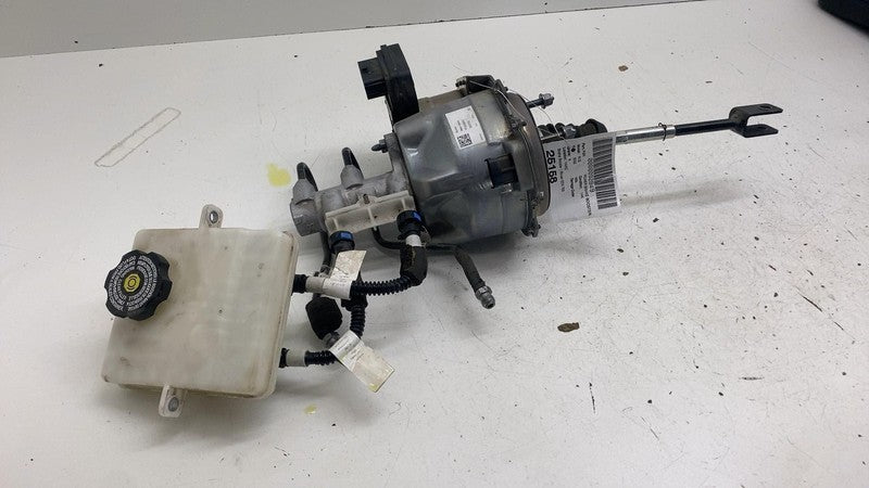 ⭕ 2022 Rivian EDV-700 Power Brake Booster & Master Cylinder w/ Reservo