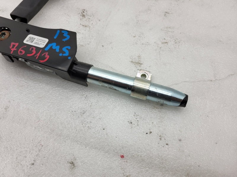 100526500B ⭕ 12-15 Model S Front Right Seat Belt Outboard Lap Pre-Tensioner 1005265-00-B