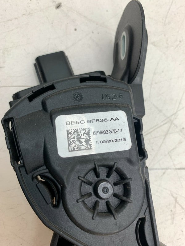 ⭕ 2016-2020 Tesla Model S Accelerator Throttle Pedal Assembly OEM BE5C