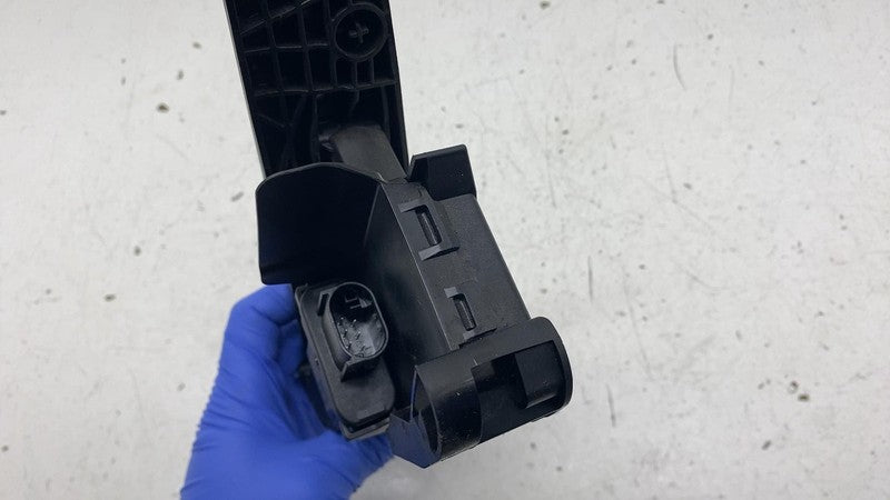 ⭕ 2017 2018 2019 BMW 540i Gas Pedal Accelerator Throttle Sensor OEM 35