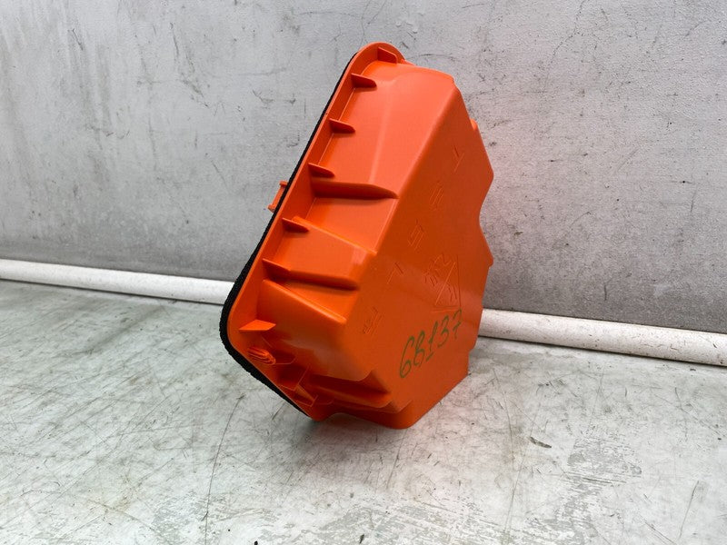 1479255 00 B ⭕17-23 Tesla Model 3 Charge Port System Inlet Close Out Panel Cover 1464395-00-B