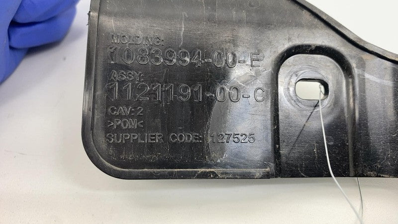 108399400E ⭕ 2017-2023 Tesla Model 3 Rear Bumper Center Support Mount Bracket 1083994-00-E