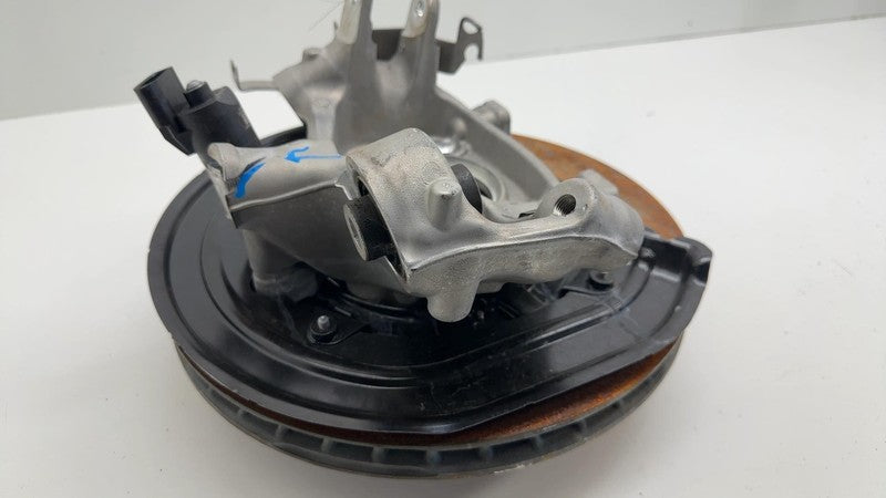 9Y0907616 ⭕2024 Porsche Cayenne Rear Left Spindle Knuckle w/ Rotor & Actuator (PARTS ONLY)
