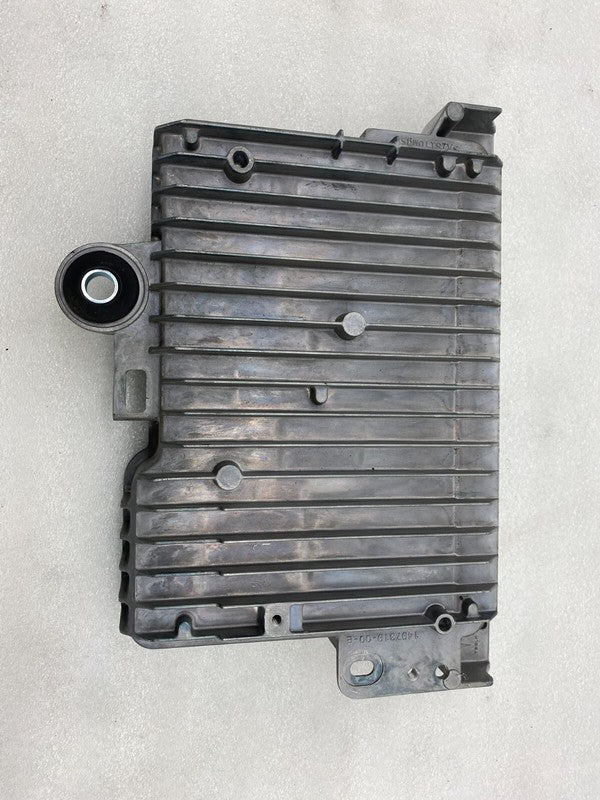 158399110D ⭕ 21-23 Tesla Model 3 Y Front Vehicle Electronic Controller Module 1583991-10-D