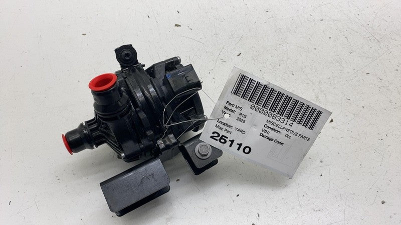 PT00876686A ⭕ 2025 Rivian R1S Engine Coolant Auxiliary Water Pump w/ Bracket PT00876686-A