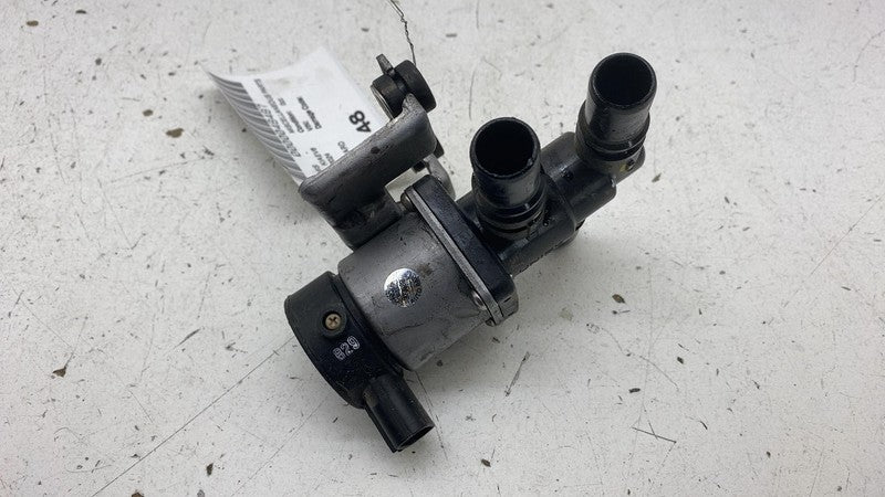 2022 2023 2024 Kia EV6 Water Coolant Pump Reservoir Changeover Valve Assy RWD