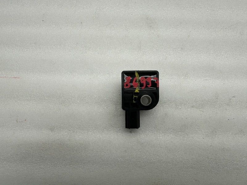 1009017 00 A ⭕ 12-15 Tesla Model S C-Pillar Acceleration Impact Sensor Assembly 1009017-00-A