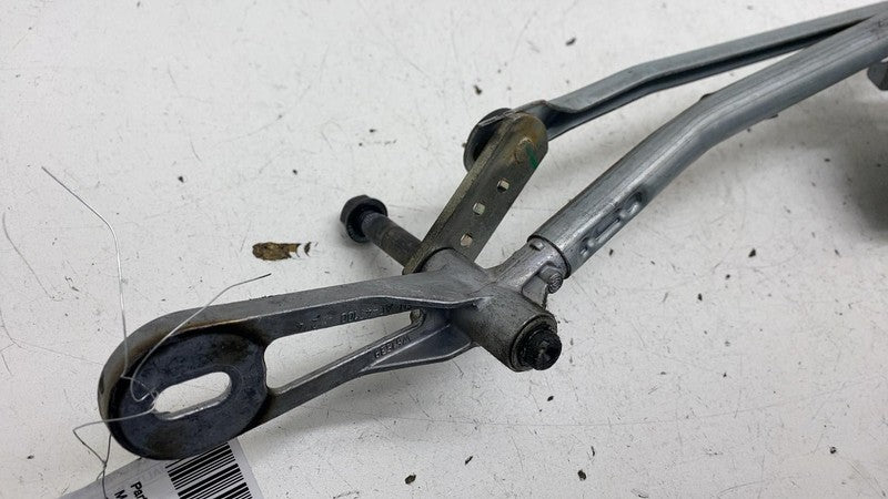 ⭕ 17-20 BMW 540i Front Windshield Wiper Motor & Transmission Linkage