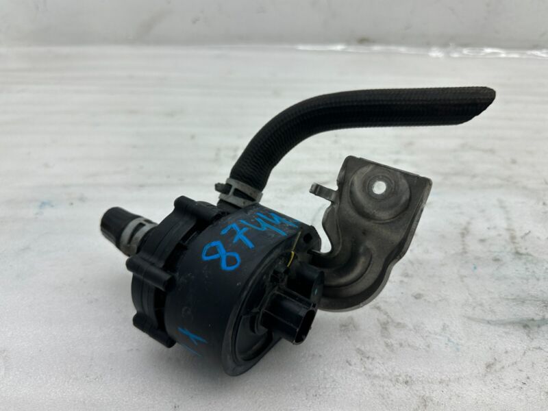 2016-2020 Tesla Model X MX Cooling System Auxiliary Coolant Water Pump Assembly