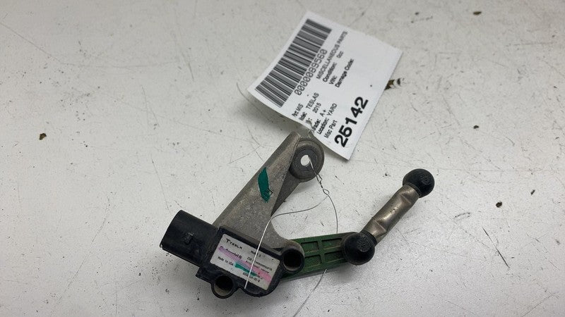 ⭕ 2012-2015 Tesla Model S Front Right Air Ride Height Level Sensor 600