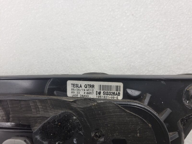 E6 43R-008010 2016-2020 Tesla Model S Rear Passenger Side Quarter Fixed Glass Right Assembly