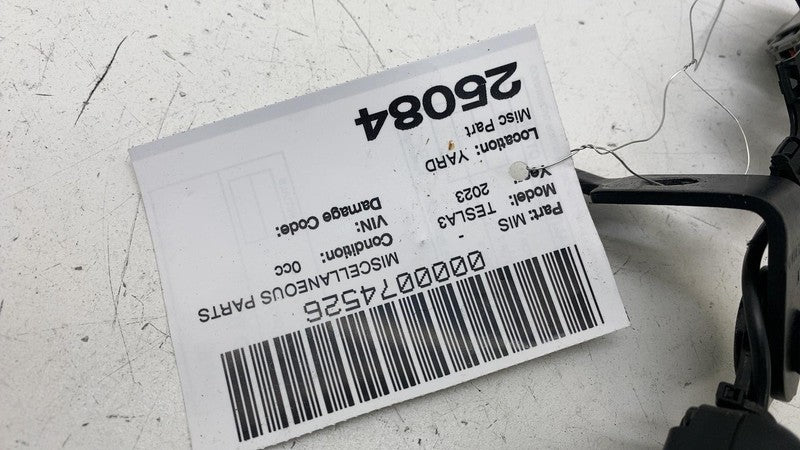 ⭕ 17-23 Model 3 Rear Driver Side 2nd Row Seatbelt Buckle Black Left 10