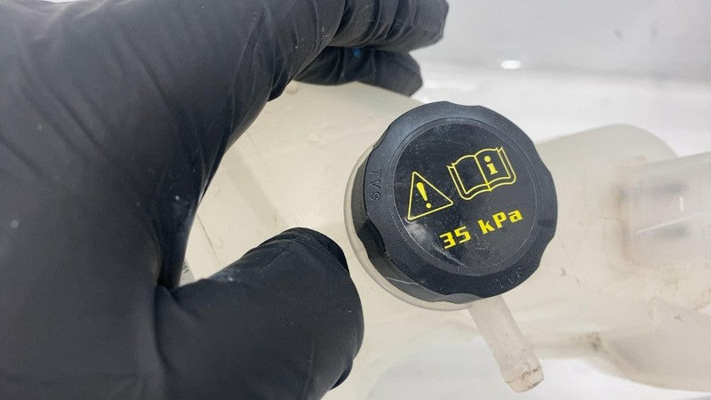 P11-M50320-02 ⭕2022-2024 Lucid Air Coolant Reservoir Tank Bottle Assembly PT OEM P11-M50320-02