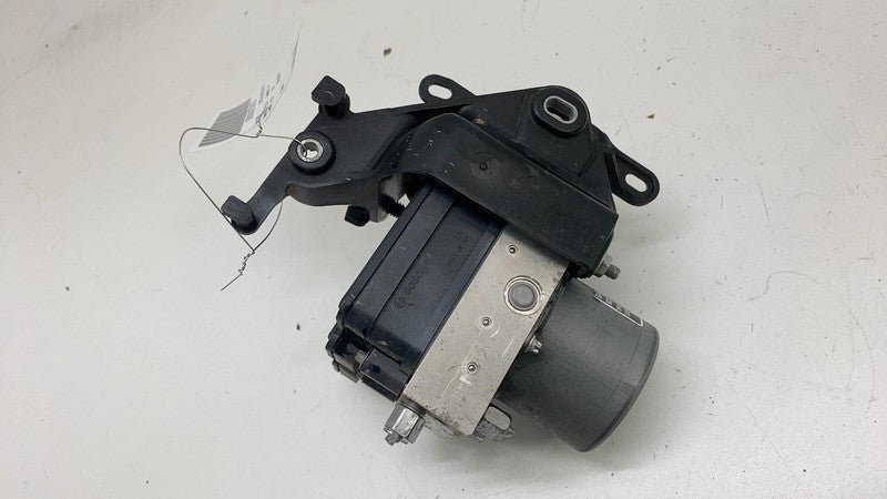 ⭕ 17-23 Tesla Model 3 Anti-Lock Brake System ABS Pump Module Unit 1044