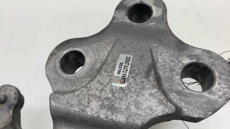 68224742AD ⭕ 2017-2025 Chrysler Pacifica Front Left Transmission Mount Bracket 68224742AD