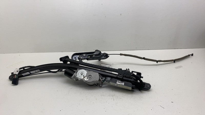 68369596AA ⭕ 17-25 Pacifica Rear Left Door Lower Roller Track w/ Motor & Module 68369596AA