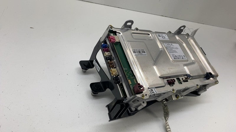 ⭕ 22-23 Model 3 MCU Media Control Unit Service Car Computer Module 168