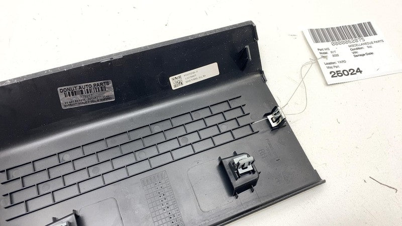 ⭕ 2022-2024 Rivian R1T Rear Right Gear Tunnel Sill Trim Scuff Plate PT00012128-F