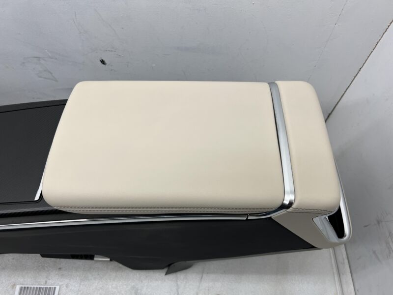 Does not apply 2021 2022 2023 Tesla Model S MS Plaid Center Console w/ Display Screen Assembly