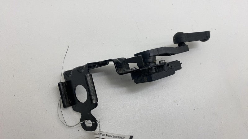 125097100B ⭕ 24-25 Cybertruck Rear Driver Suspension Height Level Sensor Left 1250971-00-B