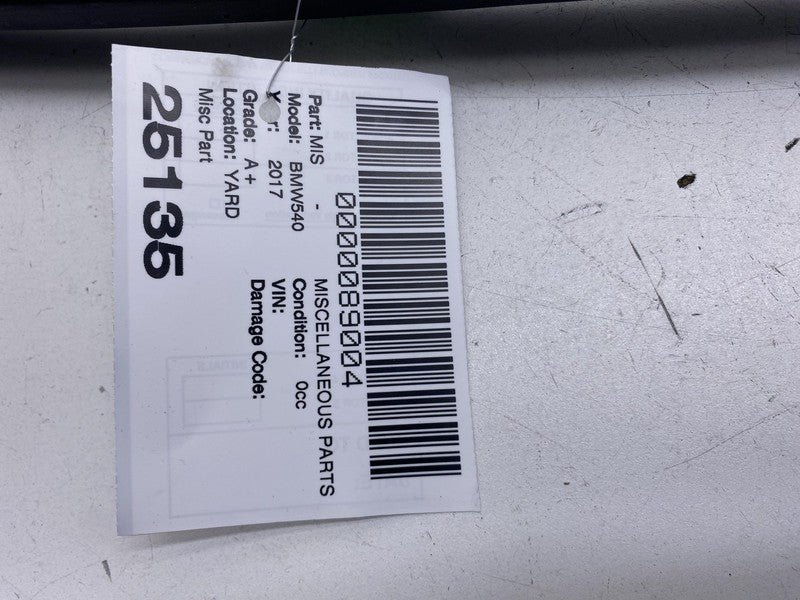 ⭕ 2017-2023 BMW 540i Rear Passenger Side Door Window Frame Trim Cover