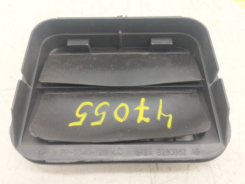 2F2AB280B62AB ⭕ 12-20 Tesla Model S Rear Quarter Panel Rubber Flap Extractor Air Vent Grille