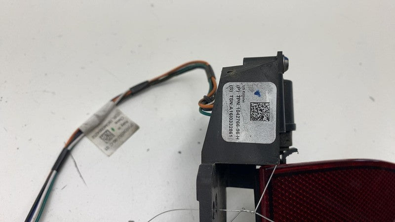 ⭕ 15-20 Tesla Model S Rear Taillight Lamp Charge Reflector Left 104276