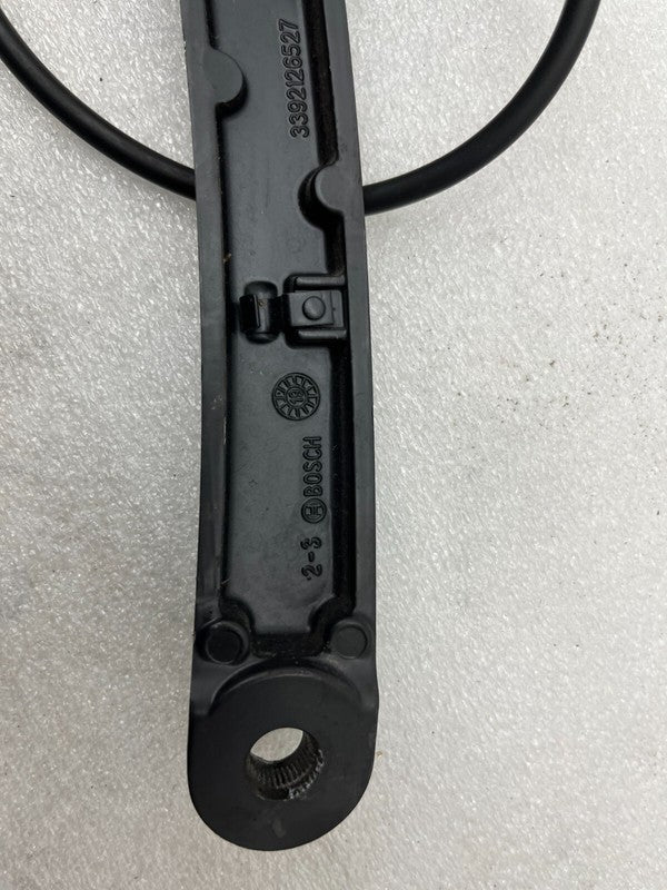 107672900B ⭕ 2017-2022 Tesla Model 3 Front Windshield Wiper Arm & Blade Right 1076729-00-B
