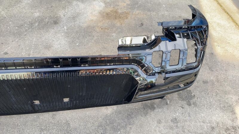 2024 Kia EV9 Rear Bumper Cover Assembly OEM