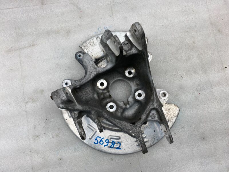 1027416 00 D 2016-2020 Tesla Model X Rear Right Suspension Spindle Knuckle w/ Rotor Shield RH