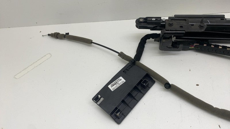 5926736AB ⭕ 17-25 Pacifica Rear Right Door Lower Roller Track w/ Motor & Module 68369596AA