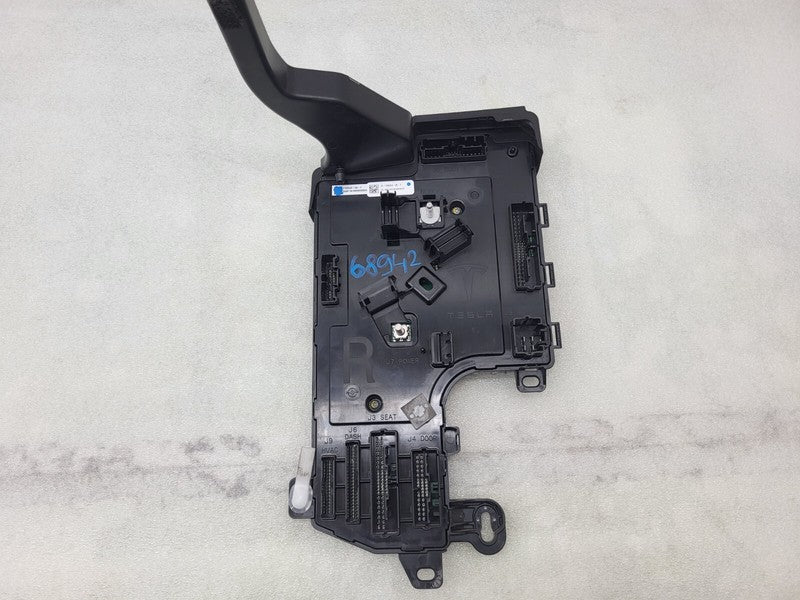 110034082F ⭕17-20 Tesla Model 3 Right Low Voltage Controller Electronic Module 1100340-82-F