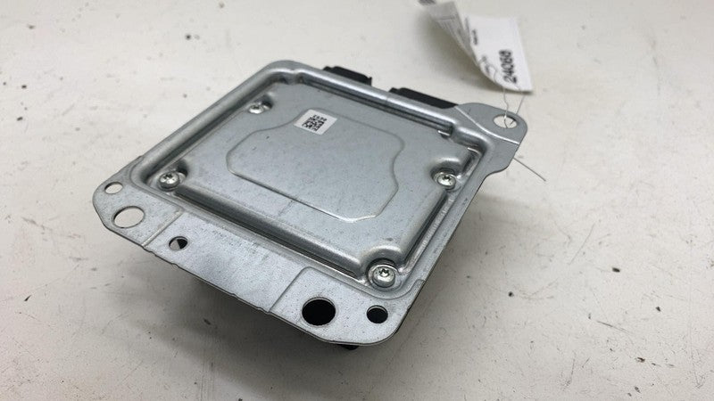 103676700A ⭕ 2016-2020 Tesla Model X Safety Restraint Control Module Computer 1036767-00-A