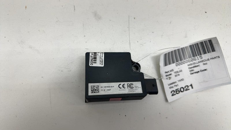 ⭕ 17-23 Tesla Model 3 Rear Bumper BCM Computer Body Control Module 109