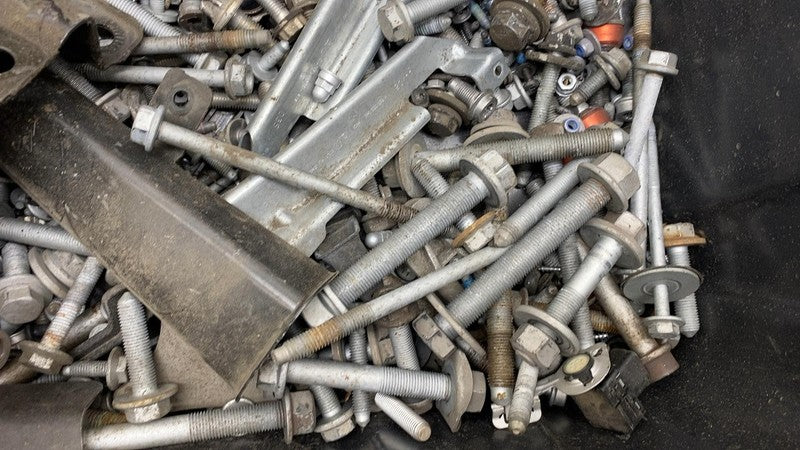 2011-2018 Porsche Cayenne Under Cover Pillar Cladding Shock Plate + SET of Bolt