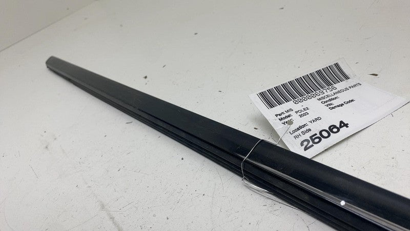 31108993 ⭕ 21-23 Polestar 2 Front Passenger Side Door Window Belt Molding Right 31108993