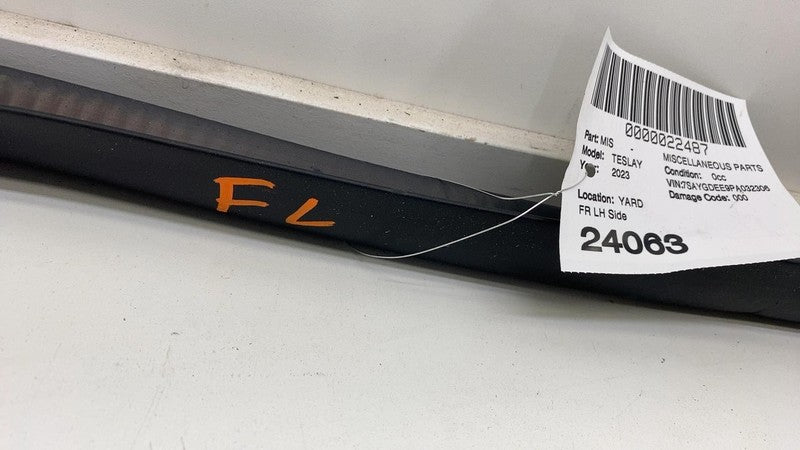 ⭕ 2020-2023 Tesla Model Y Front Driver Left Door Body Weatherstrip Rub
