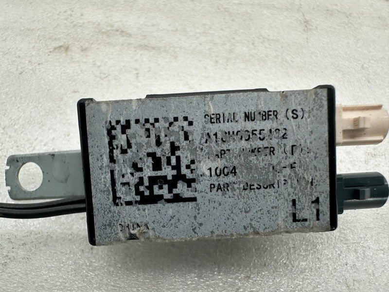 ⭕ 2012-2020 Tesla Model S Rear Driver Side Radio Antenna Amplifier Module Left