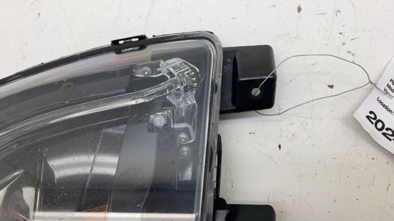 600591400F 2012-2020 Tesla Model S Front Passenger Side Cornering Light Corner Lamp Right