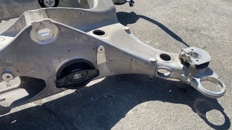 32333923 32346759 32283526 32221129 ⭕ 21-23 Polestar 2 Rear Subframe Cradle Crossmember w/ Stabilizer Bar 32333923