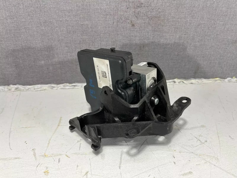 104474500B ⭕ 2017-2020 Tesla Model 3 ABS Unit Hydraulic Brake Pump Module OEM 1044745-00-B