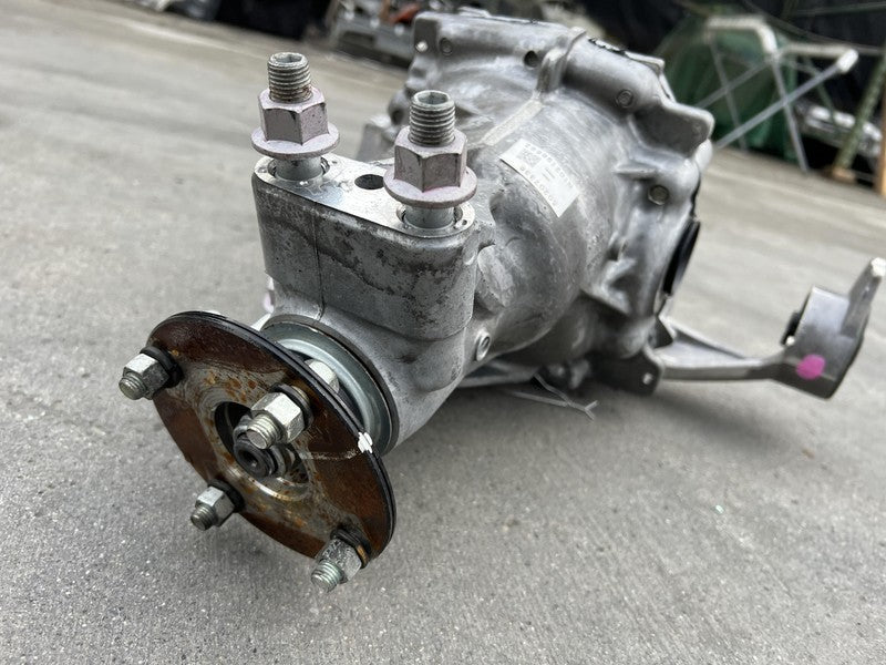 NA1J-39730 2019-2023 Mazda MX-5 Miata Rear Axle Differential Carrier w/ Mount Support A/T